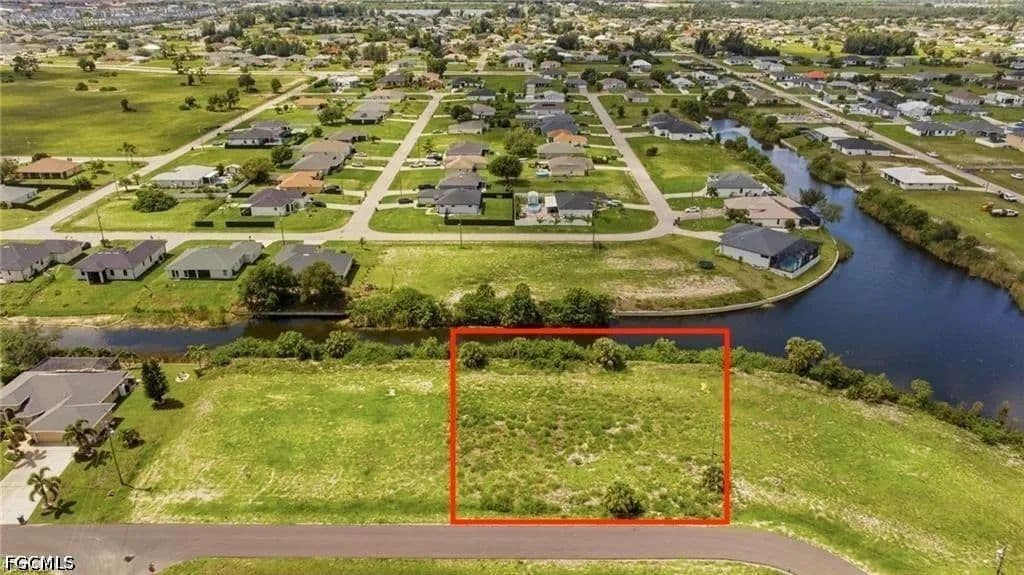Vacant Land in Cape Coral - Cape Coral, Florida, 33993