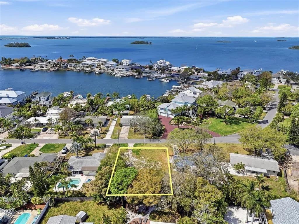 Vacant Land in Palm Harbor - Palm Harbor, Florida, 34683