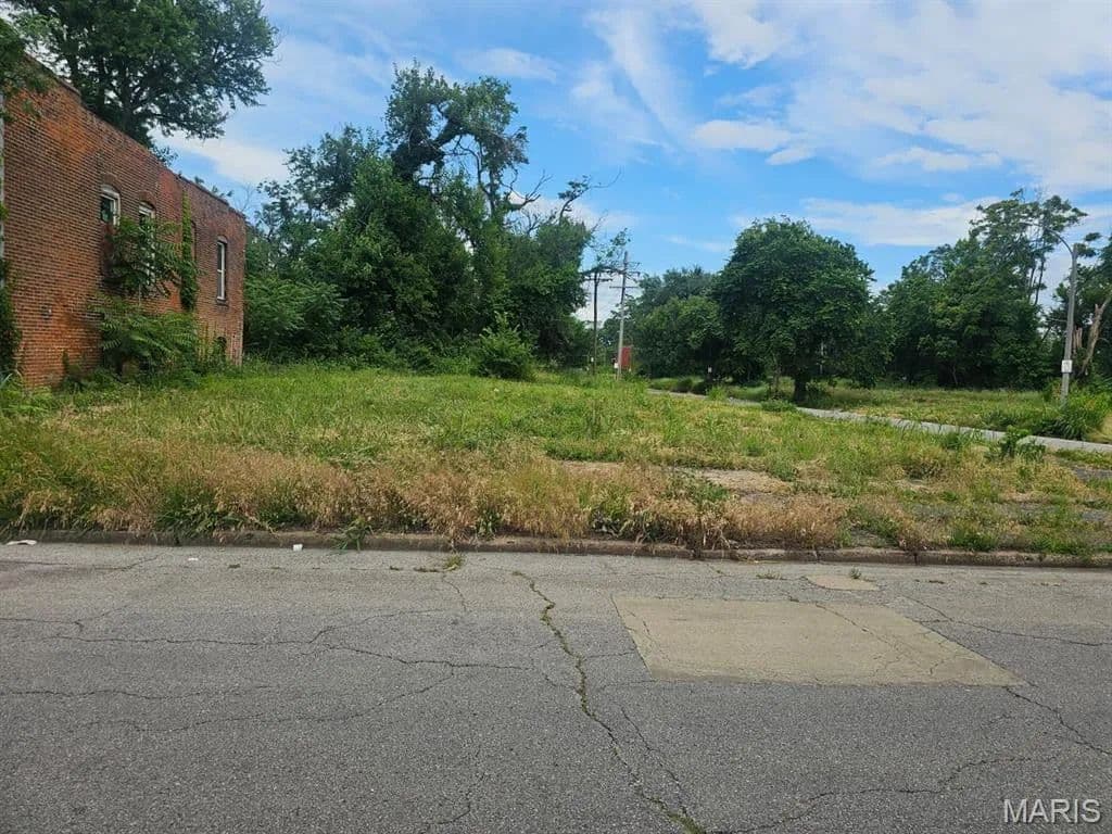Property from 1704 Annie Malone Drive - KW - , Missouri, 63113