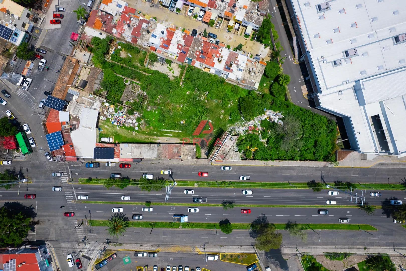 Terreno Comercial en Renta en El Batán Zapopan 2224 m2 con 85m de Frente - land for sale