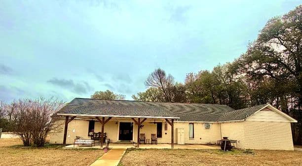 11.7 Acres with a Home at 11404 Tippo Road in Tallahatchie County, MS