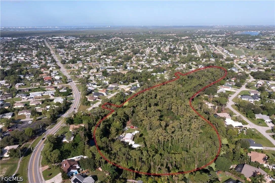 14.62 Acres of Land for Sale in Fort Myers, FL - Fort Myers, Florida, 33967