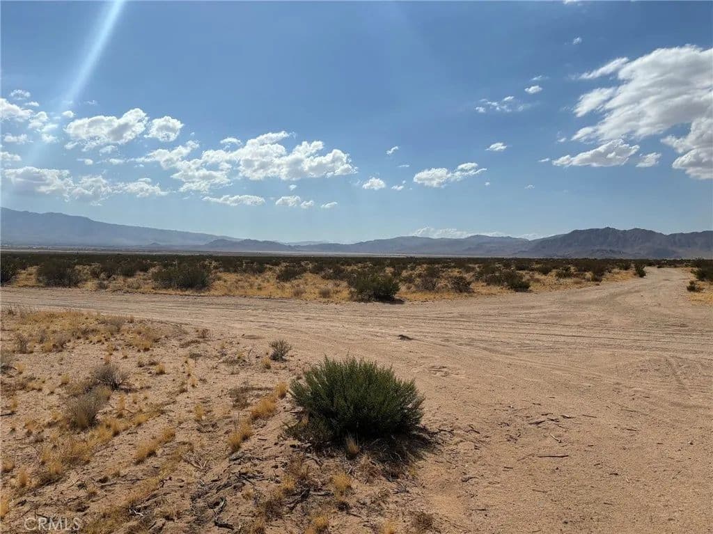 Vacant Land in Lucerne Valley - Lucerne Valley, California, 92356