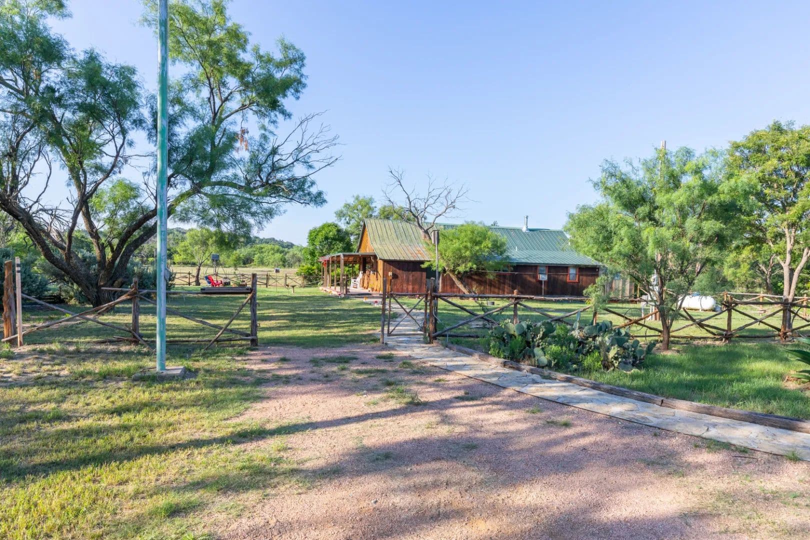 NEW LISTING!! 148.53 +- Ac 219 PR 4201 Talpa, Tx - Texas, 76882