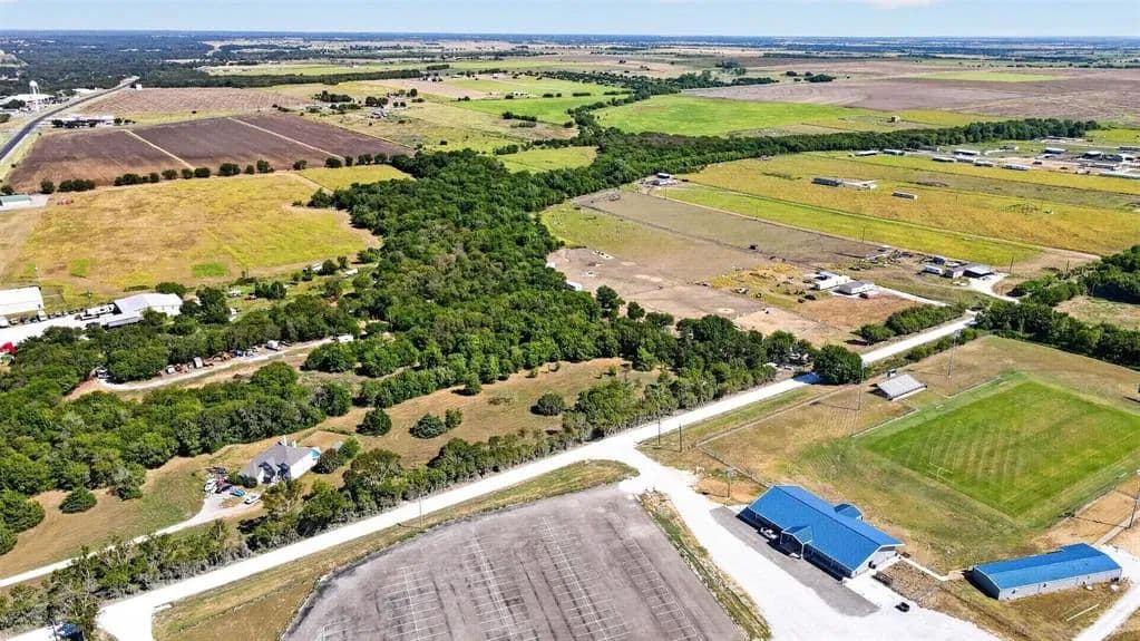 Vacant Land in Covington - Covington, Texas, 76636