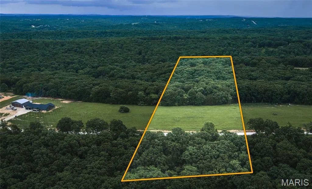 Property from 5256 Hobby Farms Rd - KW - De Soto, Missouri, 63020