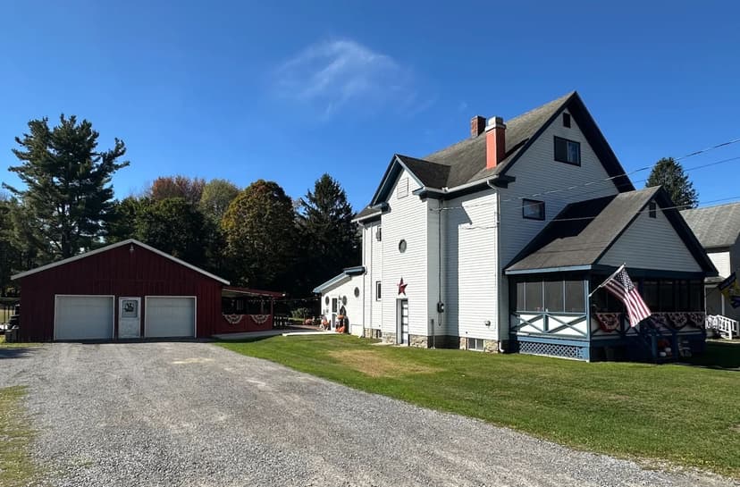 House with Garage in Angelica NY 31 Brooklyn Street