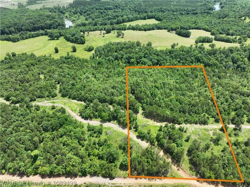 8 Acres of Land for Sale in Smithville, Oklahoma - Smithville, Oklahoma, 74957
