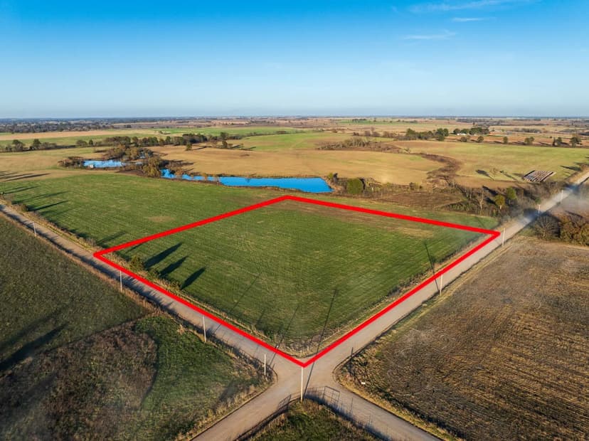 3 E 220 Rd, Afton, OK 74331