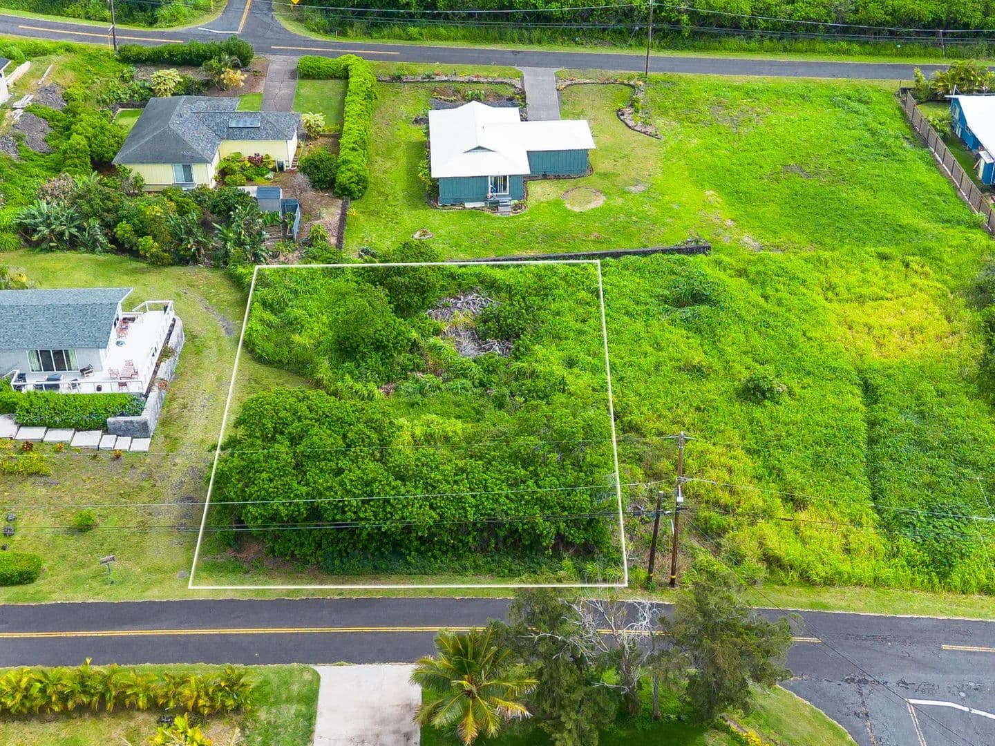 0.32 Acres of Land for Sale in Naalehu, Hawaii - Naalehu, Hawaii, 96772