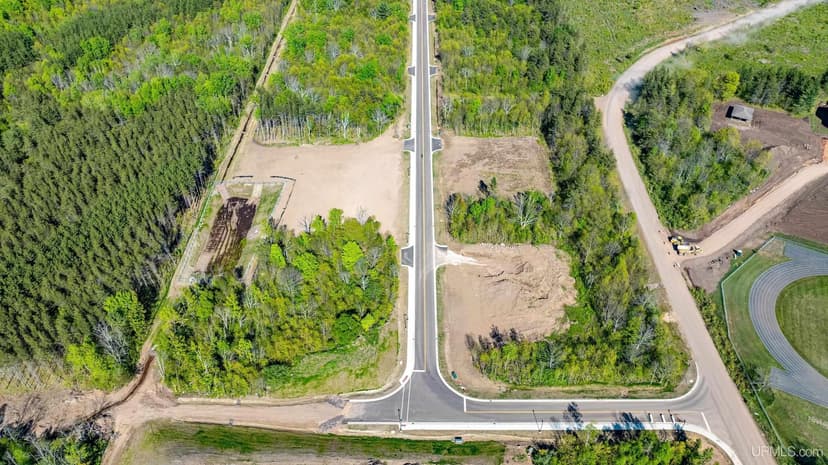 Land -Industrial in Hancock