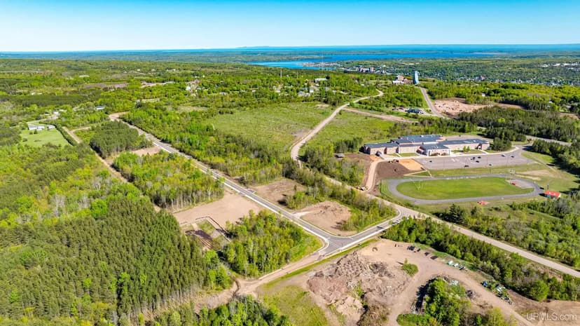 Land -Industrial in Hancock