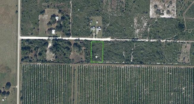 Vacant Land in Lorida - Lorida, Florida, 33857