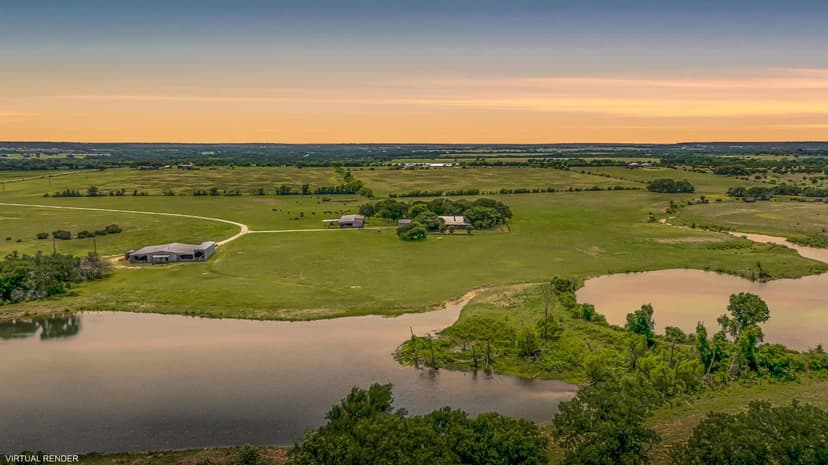 155 Acres with large body of water in Clifton, Texas