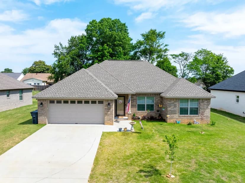 Like-New 3BR/2BA Home Built in 2023 | Modern Design & Move-In Ready, Searcy, Arkansas