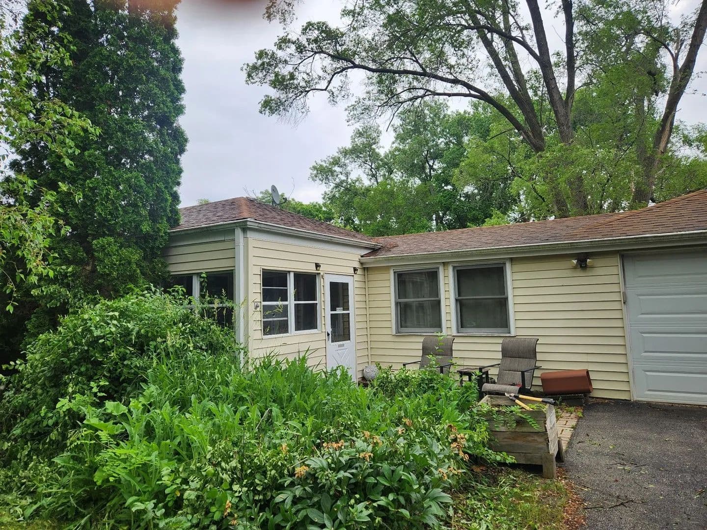 Property from 1007 Highmoor Road - KW - Lombard, Illinois, 60148