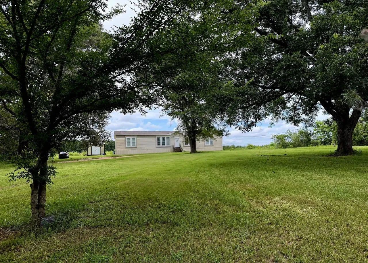 1933 Columbia Purvis - Columbia, Mississippi, 39429