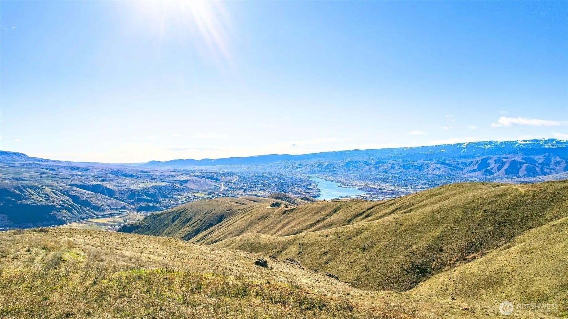 31.74 Acres of Land for Sale in Wenatchee, WA - Wenatchee, Washington, 98801