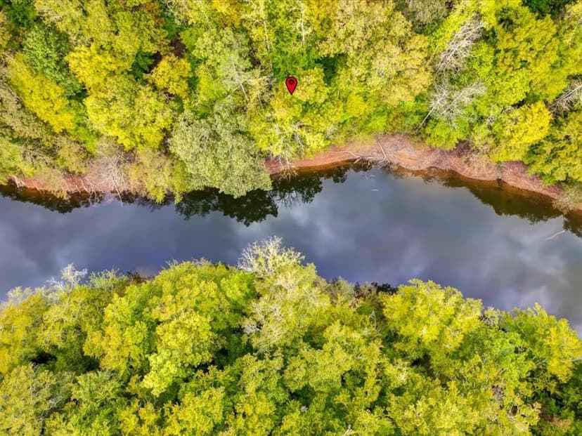 Norris Lake Lot with 112 Ft of Shoreline & Dock Rights in Rock Harbor