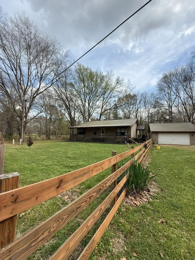 A Home on 20 Acres in Copiah County, MS 