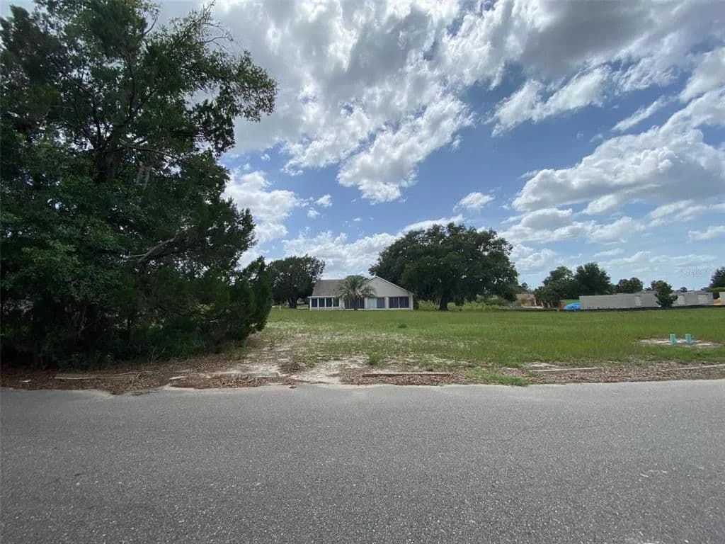 Vacant Land in Dade City - Dade City, Florida, 33523