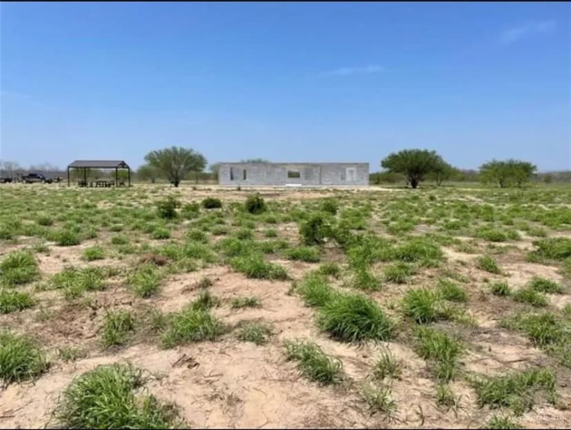 Property from 921 Loma Blanca Lane - KW