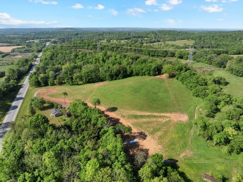 Lots & Land-Other in Wartrace