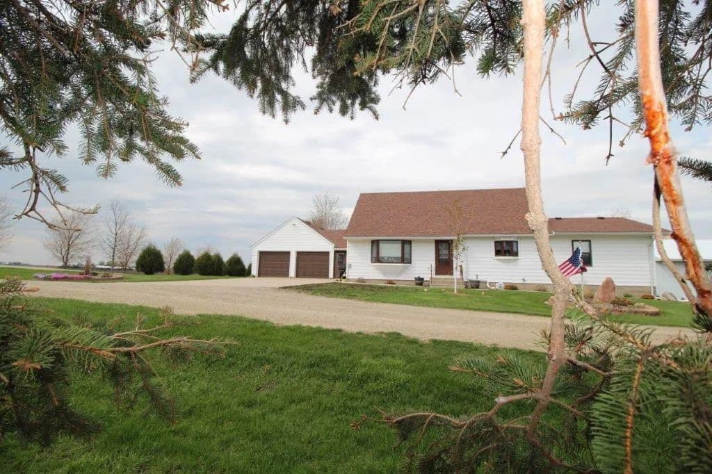 Property from 11697 210th Street E - KW - Kenyon, Minnesota, 55946