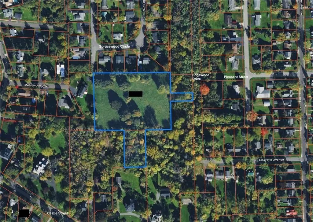 Land -Agricultural (Not Zoned) in Geneva - Geneva, New York, 14456