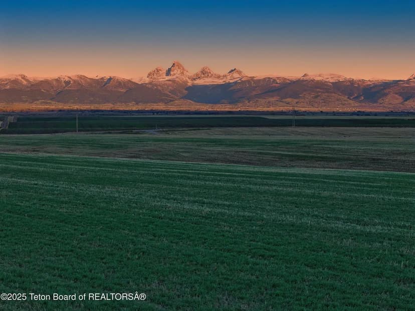 Lots & Land-Other in Tetonia