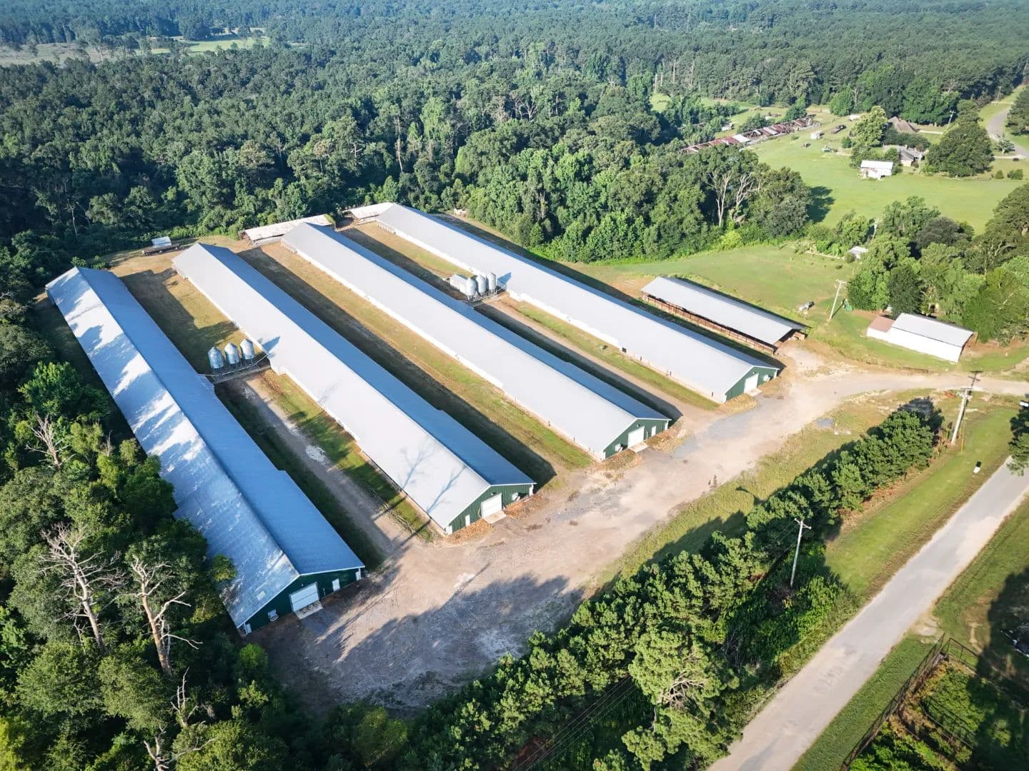 11.84 Acre Poultry Operation in Vernon Parish, LA - Hornbeck, Louisiana, 71439