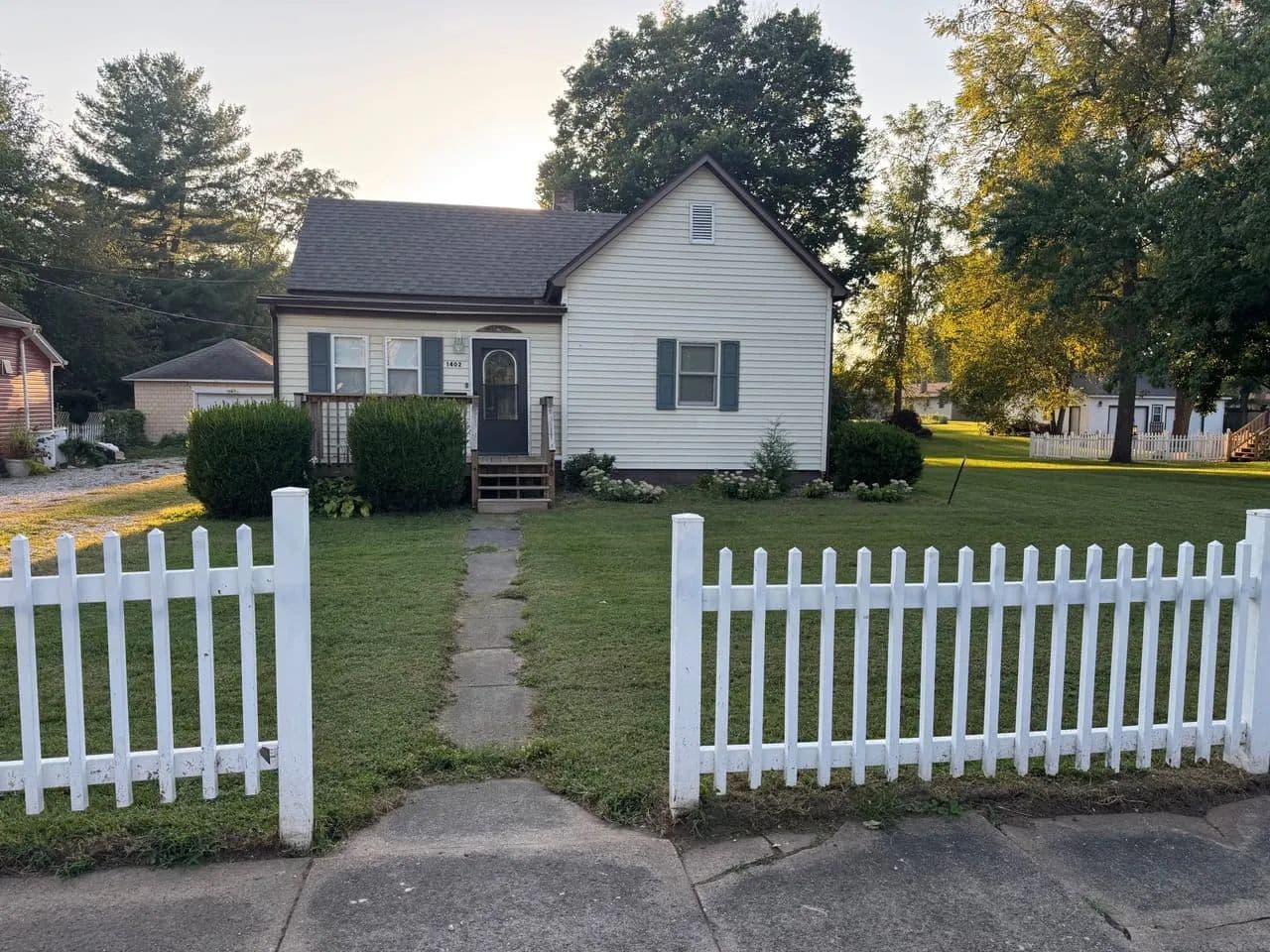 1402 N. 9th St. - Clinton, Indiana, 47842