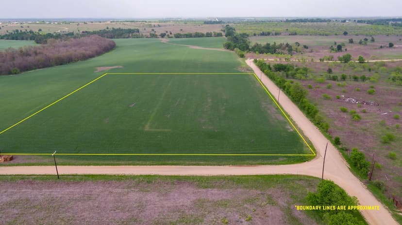 6 Acres in Milam County