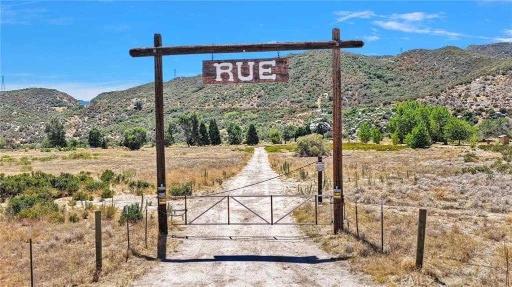Vacant Land in Hesperia - Hesperia, California, 92345