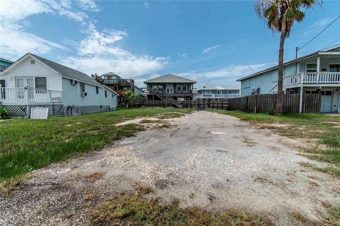 0.11 Acres of Land for Sale in Rockport, Texas - Rockport, Texas, 78382