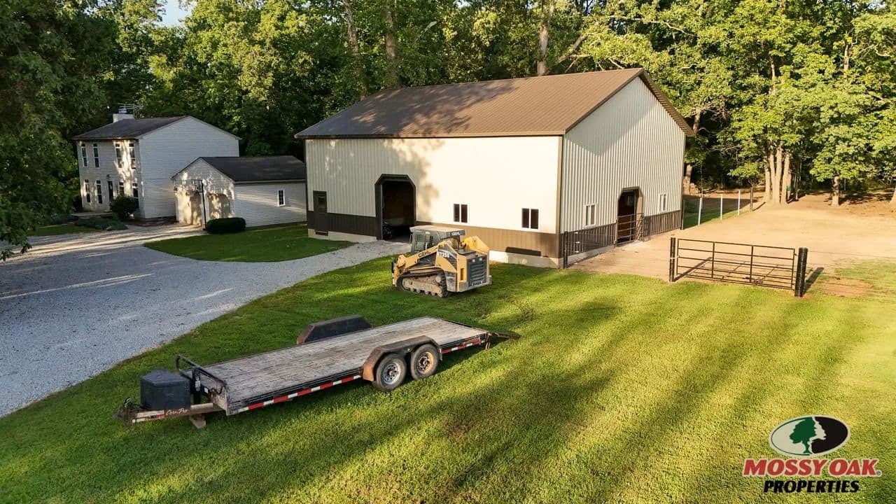 For Sale - Home & Barn - Rochester, Indiana - Mini Farm - Horses - Fulton County - Rochester, Indiana, 46975