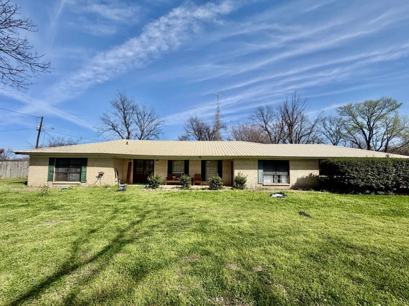 32.5 Acres with a Home in Bolivar County at 4926 S Highway 61 in Mound Bayou, MS