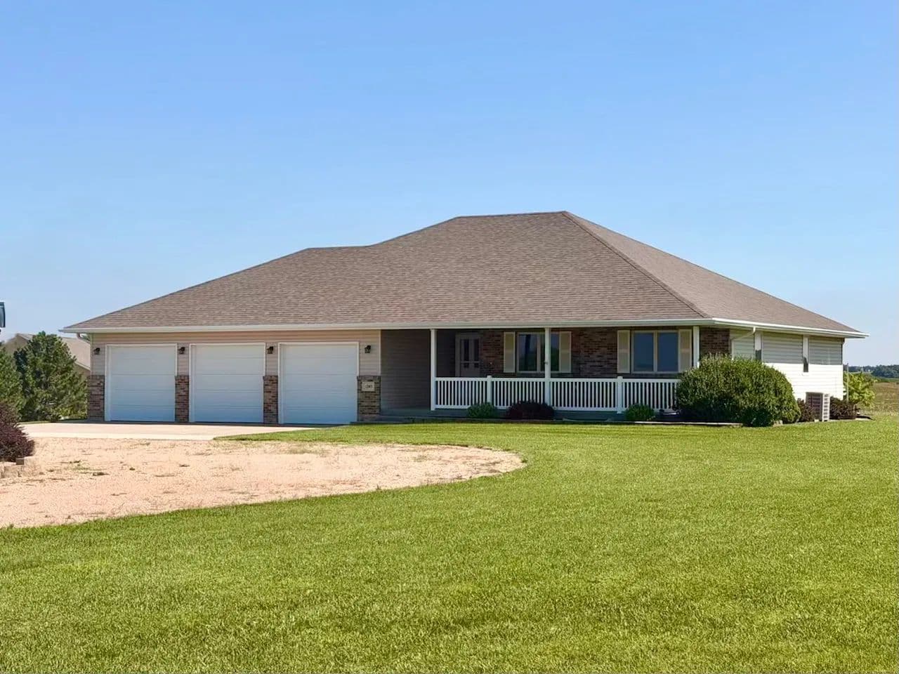 Land -Single Family Acreage in Kearney - Kearney, Nebraska, 688451502