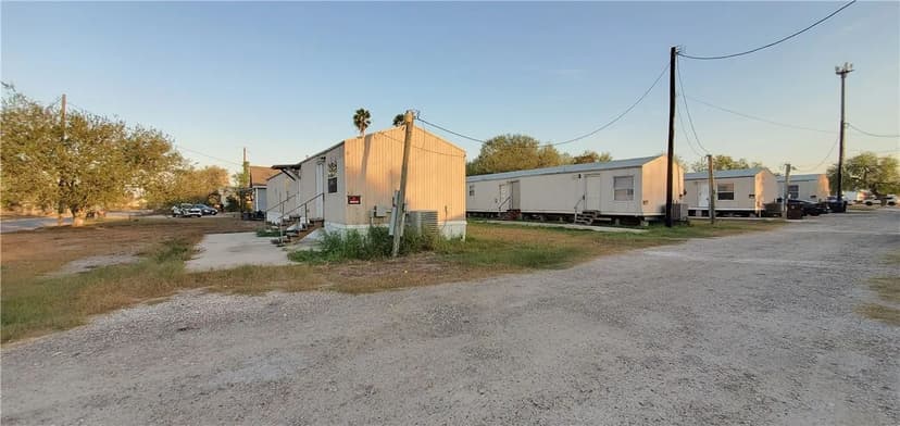 Property from 1131 W Kenedy Avenue - KW