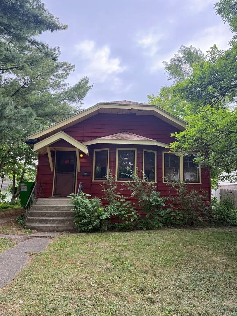 Property from 205 S Lincoln Street - KW - Westmont, Illinois, 60559