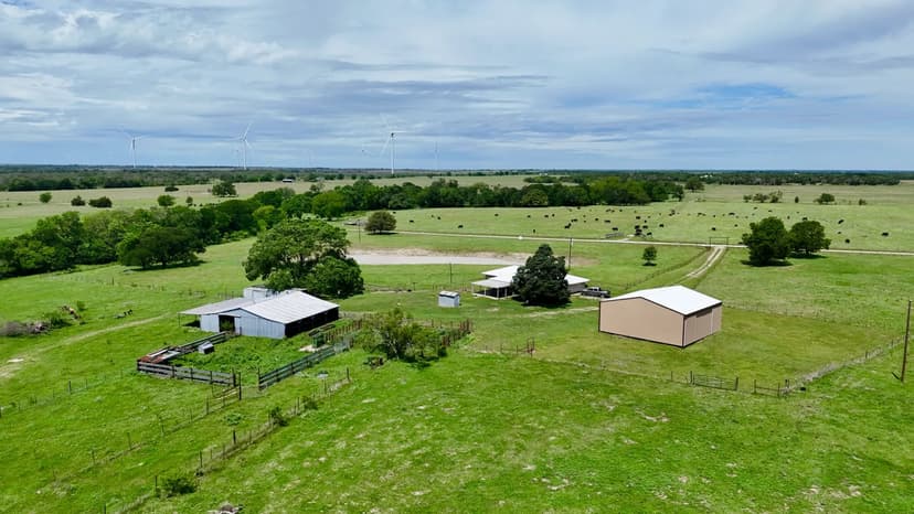 137 +/- Ac....5 tanks, Board Creek, 2/2 Home, Barns, Pens