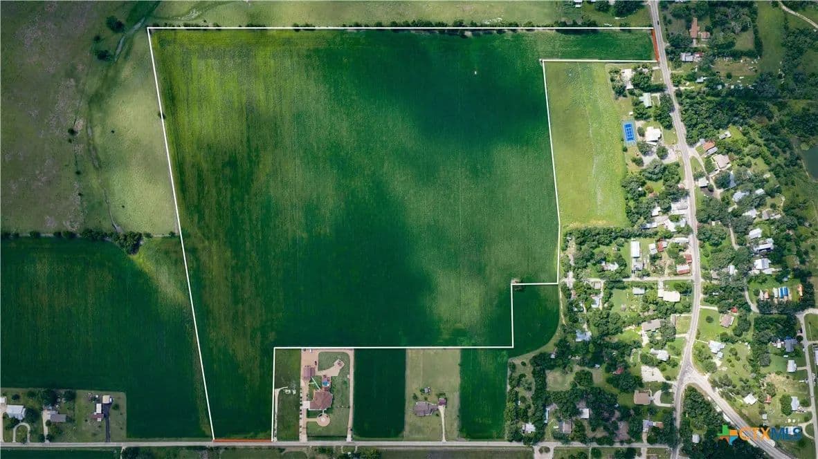 59.5 Acres of Land for Sale in Staples, TX - Staples, Texas, 78155