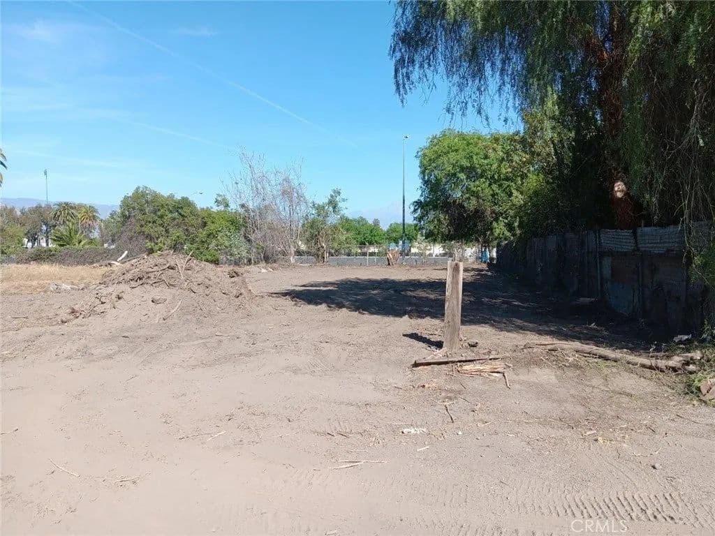 Lots & Land-Other in San Bernardino - San Bernardino, California, 92410