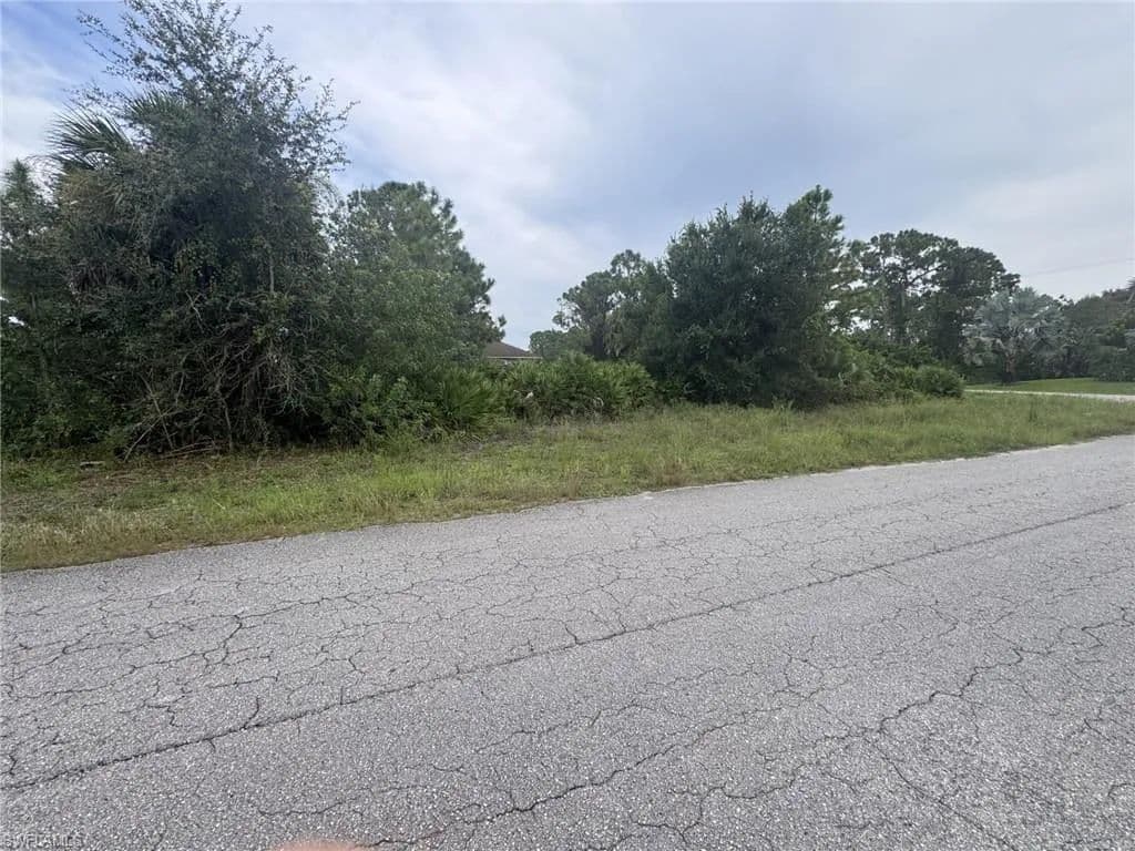 Vacant Land in Fort Myers - Fort Myers, Florida, 33913