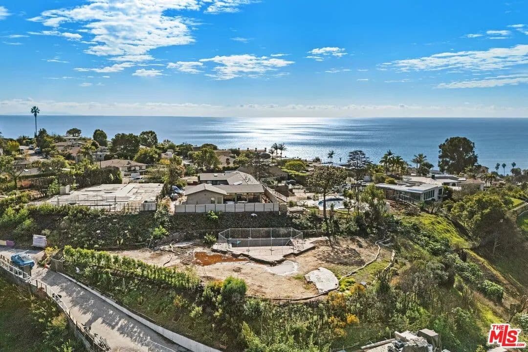 Vacant Land in Pacific Palisades - Pacific Palisades, California, 90272