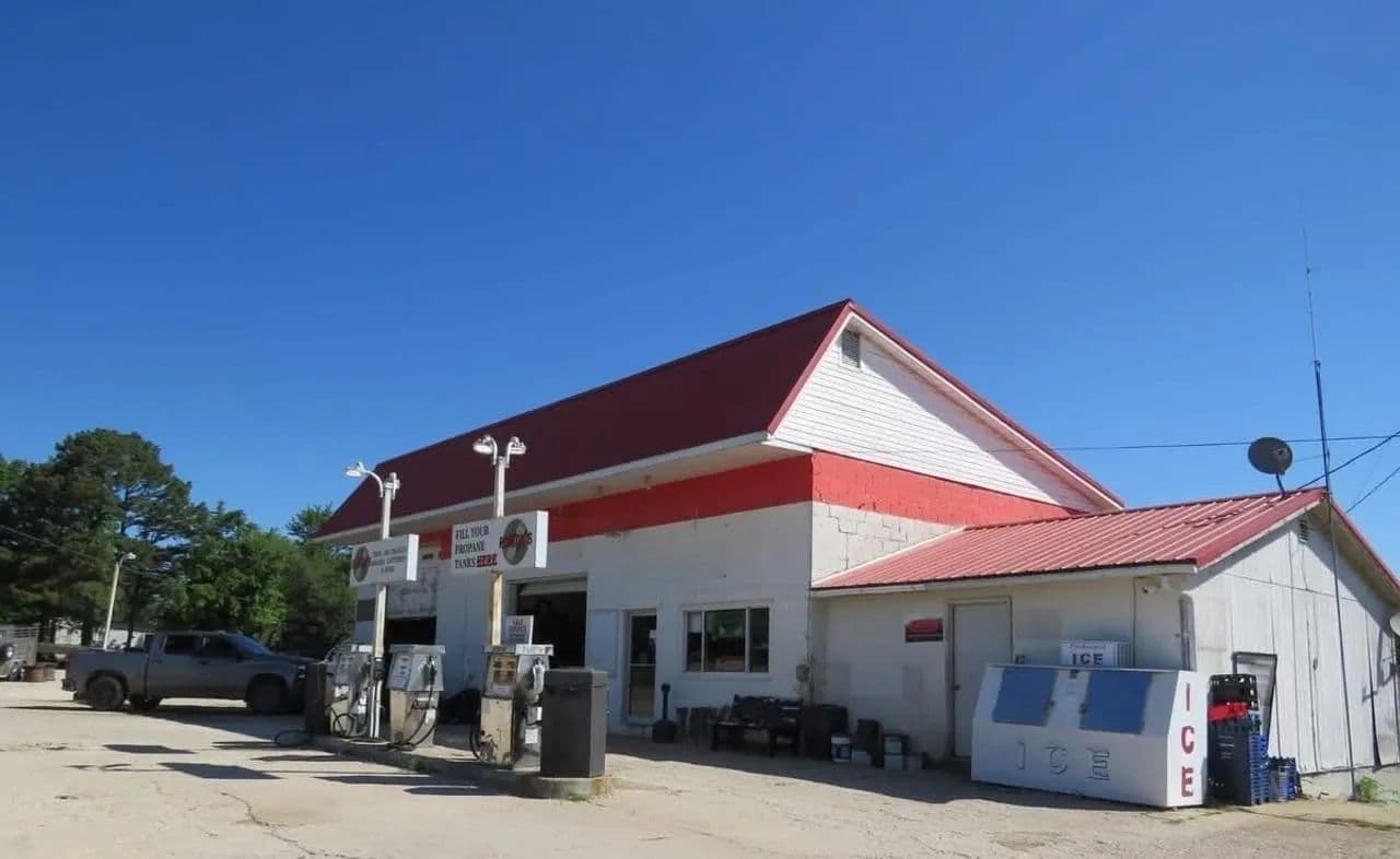 Turnkey Business Opportunity - Bunker, MO - Bunker, Missouri, 63629