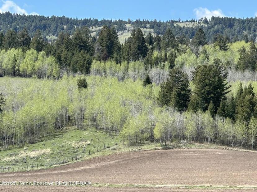 Lots & Land-Other in Tetonia
