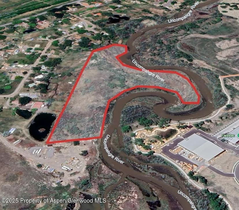 Vacant Land in Montrose