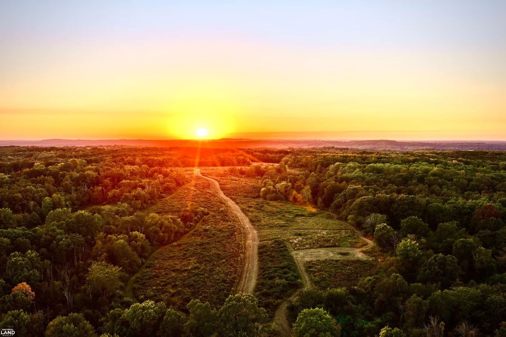 Wine Trail Hunting Retreat - Makanda, Illinois, 62958