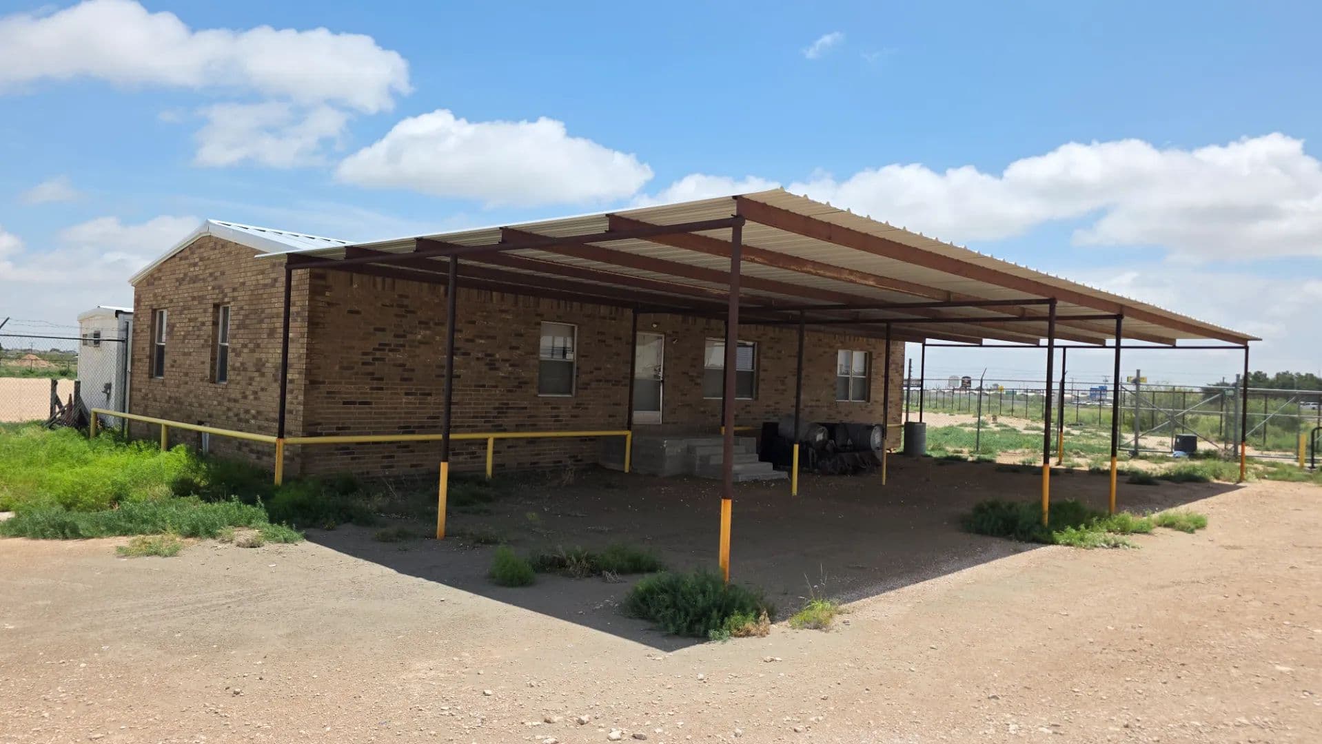 1401 IH-20 E | Monahans, TX 79756 - Monahans, Texas, 79756